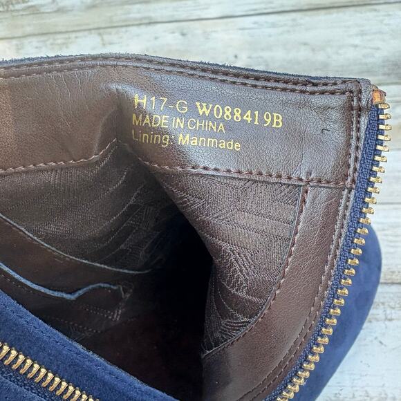 Cole Haan Saylor Grande Bootie Sz 9B Blue Suede Side Zipper Round Tow Block Heel - Picture 12 of 14